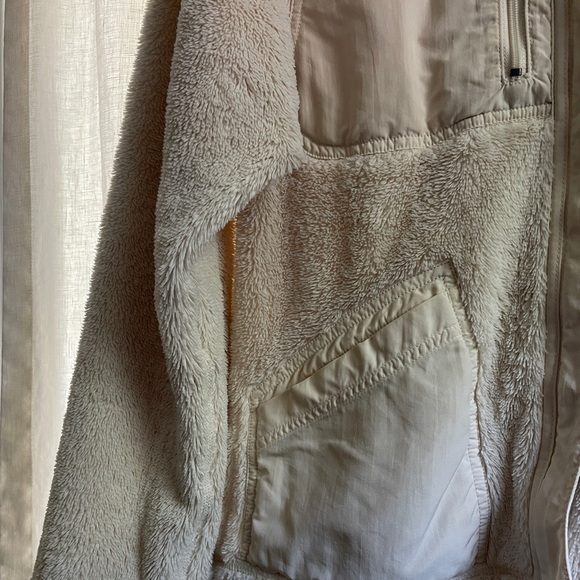 Patagonia Reversible Synchilla Fuzzy Teddy Jacket - Picture 14 of 17